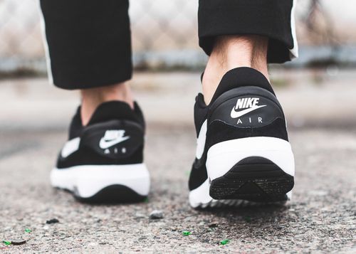Nike Air Max Nostalgic (916781-002)45 na Arena.pl