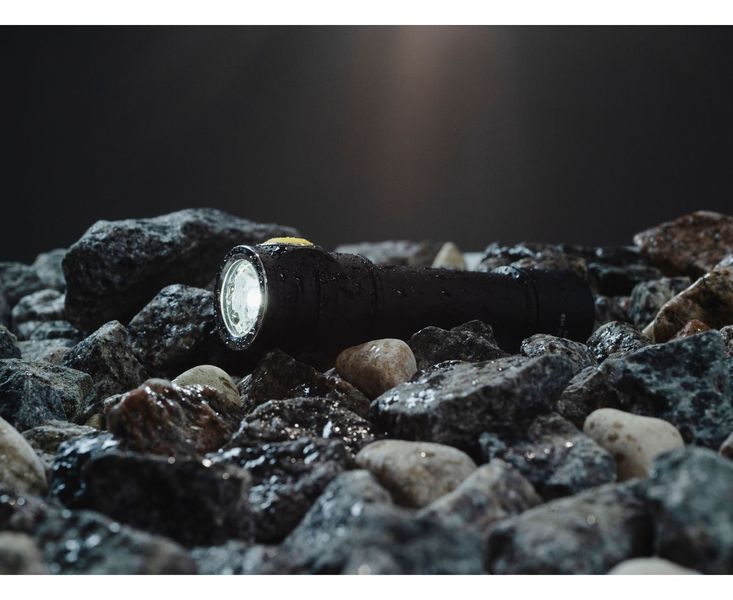 Latarka Armytek Prime C2 Magnet USB Warm zdjęcie 5