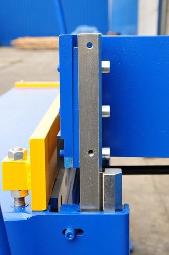 MAAD NGR-1400/1.5 NOŻYCE GILOTYNOWE GILOTYNA DO BLACHY MAAD NGR-1400/1.5 mm na Arena.pl