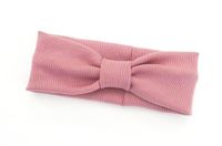Opaska szeroka dzianinowa dla dziewczynki brudny róż M