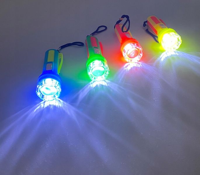 ZESTAW 4 SZTUK MINI LATARKA LED zdjęcie 8
