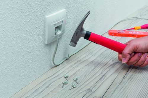 MŁOTEK DLA ELEKTRYKÓW 300 g WIHA 42071 na Arena.pl