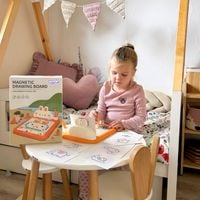 DLA DZIECI TABLICA MAGNETYCZNA  DO RYSOWANIA KRÓLIK