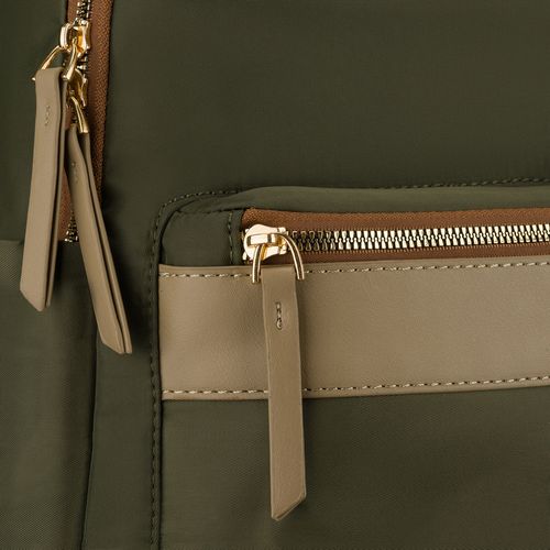 zielony, miejski plecak damski z poliestru zamykany suwakami - peterson na Arena.pl