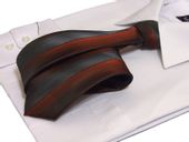 Wąski KRAWAT śledź grafitowo-czerwony