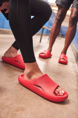 Damskie Klapki Crocs Mellow Recovery 208392 Slide 39-40 na Arena.pl