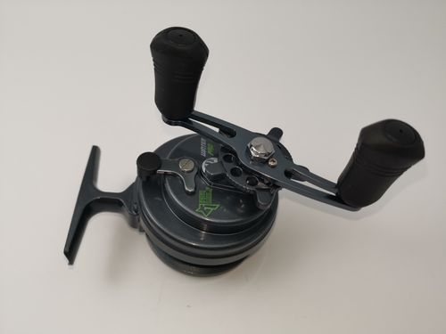 kołowrotek podlodowy  IRON WOLF  PRO 35 na Arena.pl