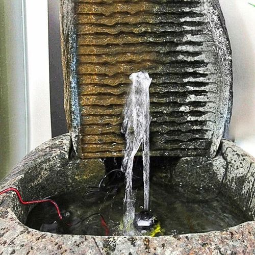 POMPA POMPKA DO WODY CIECZY OBIEGOWA ELEKTRONICZNA DO AKWARIUM 240L/H na Arena.pl