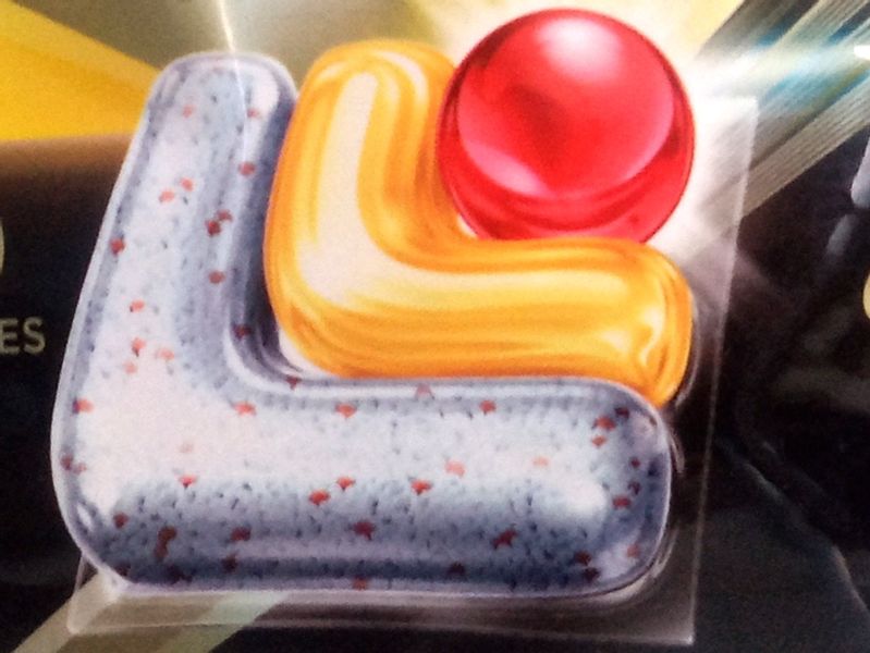 Tabletki do zmywarki Finish UltimatePlus 70szt zdjęcie 3