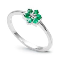 śliczny pierścionek kwiatek ze szmaragdami i diamentem w białym złocie
