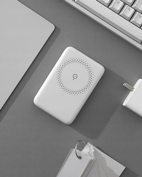 INNOSTYLE POWERMAG 2W1 SZYBKI POWERBANK INDUKCYJNY DO MAGSAFE 10000 STOJAK zdjęcie 10
