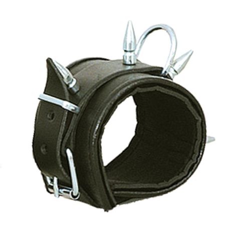 Kajdanki na nogi z kolcami na Arena.pl