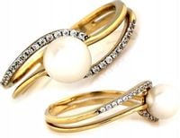 Złoty pierścionek 585 ozdobiony syntetyczną perłą i cyrkoniami r14