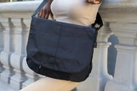 Damska Torebka lekka listonoszka materiałowa pojemna z klapą Beltimore A4