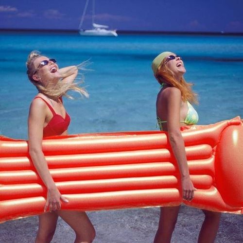 Materac dmuchany LONG BEACH Czerwony na Arena.pl