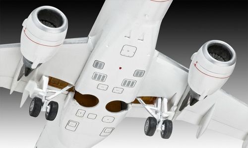 Revell Embraer 190 Lufthansa na Arena.pl