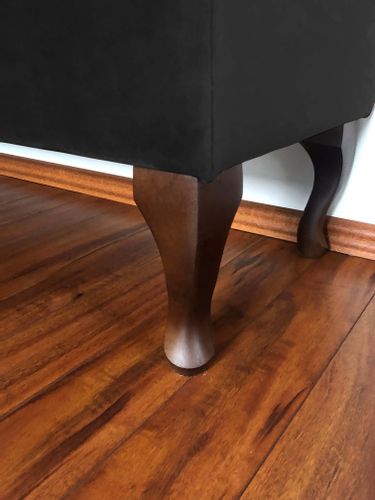 Pufa pikowana tapicerowana ze schowkiem na Arena.pl