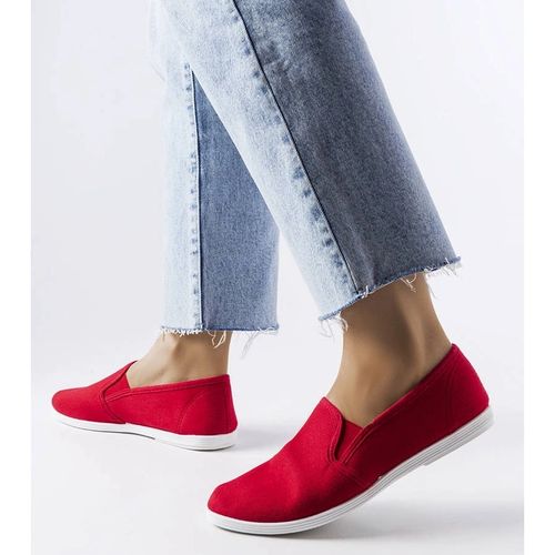 Czerwone materiałowe tenisówki r.38 na Arena.pl