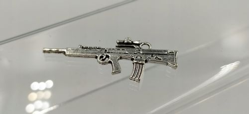 16 0006 Wojskowy Karabin L85 Playerunknows Fortnite Broń na Arena.pl