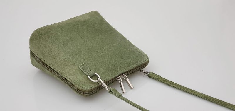 VERA PELLE torebka damska zamszowa listonoszka z paskiem V452 c.zielona zdjęcie 7