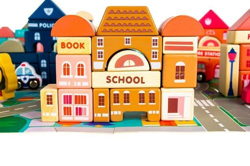 Klocki drewniane - miasto na Arena.pl