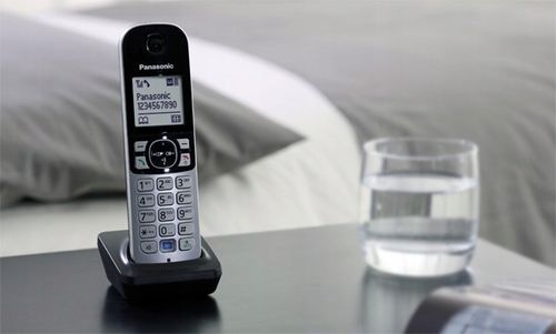 Telefon stacjonarny Panasonic KX-TG6812 na Arena.pl