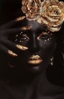 Obraz ręcznie malowany glamour kobieta z Afryki 60X90 czarny+złoty