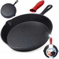Patelnia żeliwna z silikonową nakładką na indukcję CAST LINE 25 cm VILDE
