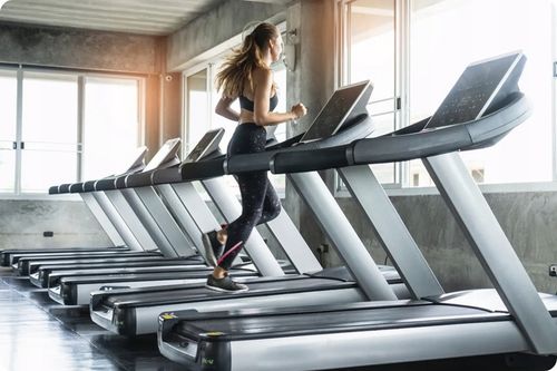 Smar Silikonowy do Bieżni Urządzeń Treningowych Bezbarwny z Aplikatorem na Arena.pl