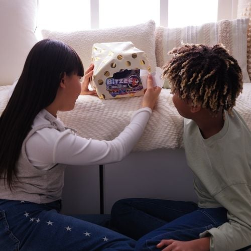 BITZEE CHOMIK W KULI HAMSTER BALL INTERAKTYWNE ZWIERZĄTKO CYFROWE WIRTUALNY na Arena.pl