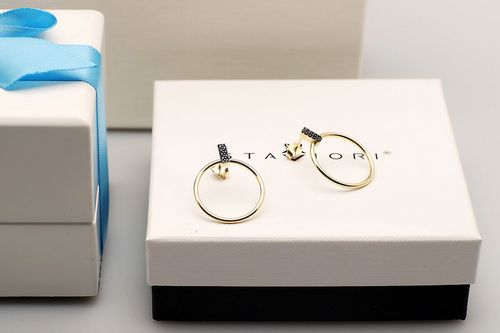 złote kolczyki koła z czarnymi cyrkoniami 333 na Arena.pl