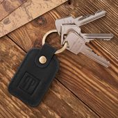 breloczek do kluczy skórzany czerwony vintage prostokątny paolo peruzzi