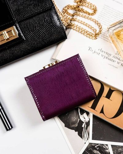 kompaktowy portfel damski z lakierowanej skóry naturalnej - peterson na Arena.pl