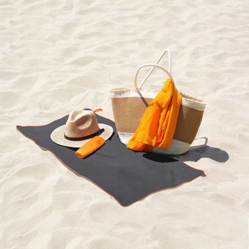 RĘCZNIK Z MIKROFIBRY 80x150 cm szary NEW na Arena.pl