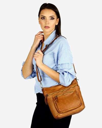 Torebka skórzana funkcjonalna listonoszka z kieszeniami old pelle classica lavata - MARCO MAZZINI camel na Arena.pl