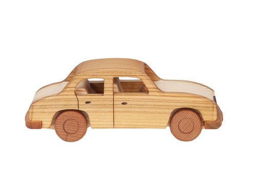 Duży model auta "Syrena" na Arena.pl