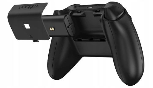 Stacja do padów Xbox Venom VS2880 + akumulator na Arena.pl