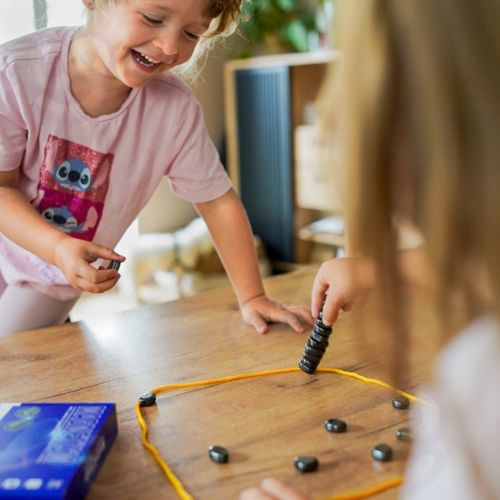 DLA DZIECI  GRA KAMIENIE MAGNETYCZNE W SZNURKU na Arena.pl