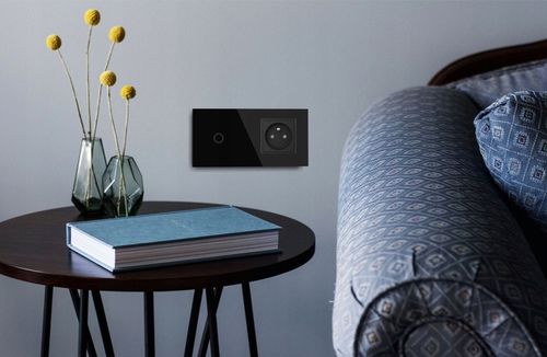 GNIAZDO GNIAZDKO SZKLANE Z BOLCEM Z WŁĄCZNIKIEM POJEDYNCZYM CZARNE PANEL na Arena.pl