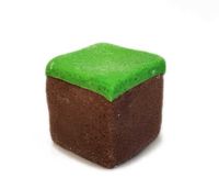 Cukrowa kostka trawa na tort jak z Minecraft