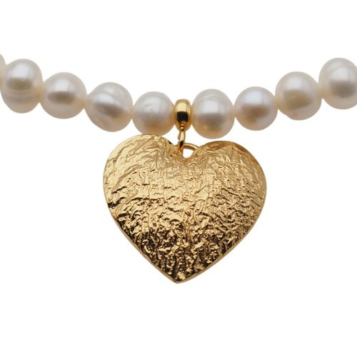 Naszyjnik z sercem młotkowanym - Perły białe i srebro złocone na Arena.pl