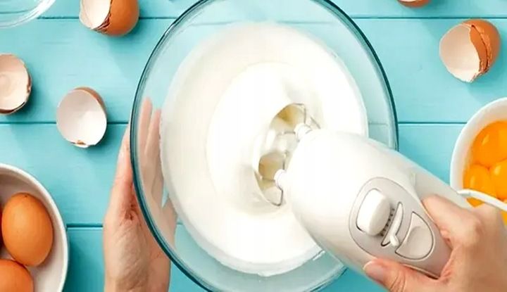 MIKSER RĘCZNY ROBOT KUCHENNY 5 PRĘDKOŚCI + 4 KOŃCÓWKI HAKI TRZEPACZKI 200W zdjęcie 6