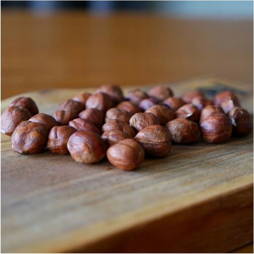 ORZECH LASKOWY 1kg ORZECHY LASKOWE,CAŁY ŁUSKANY, HAZELNUT HiFOOD na Arena.pl