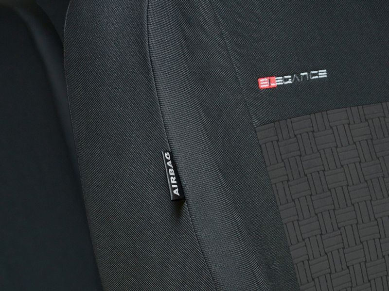 Pokrowce na przód do Audi A4 B7 Sedan zdjęcie 3