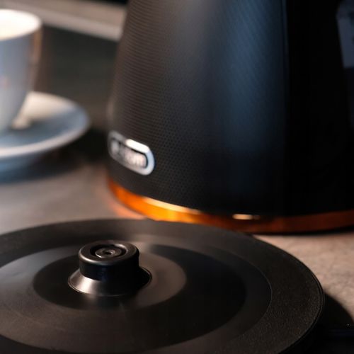 CZAJNIK ELEKTRYCZNY BEZPRZEWODOWY CZARNY 2200W 1,7l STRIX ELDOM C315c na Arena.pl