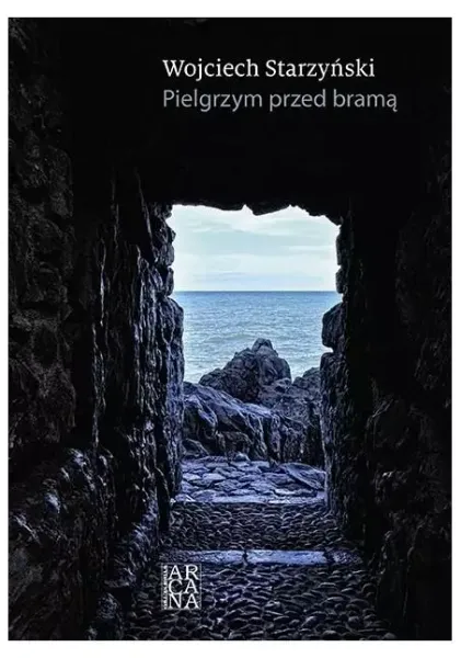 Pielgrzym przed bramą zdjęcie 1