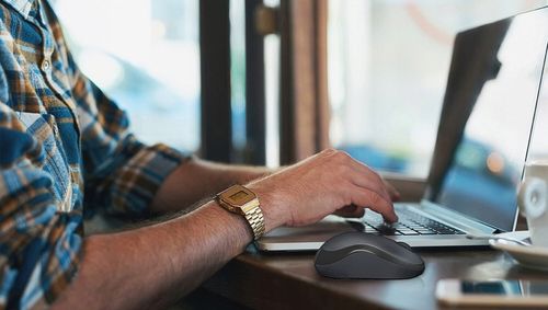 Myszka Logitech M220 Silent Black USB 2.4GHz Optyczna 1000dpi BEZPRZEWODOWA na Arena.pl