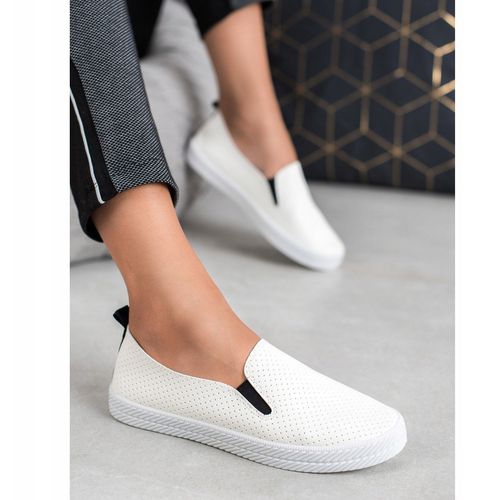 Białe Trampki Slip On r.40 na Arena.pl