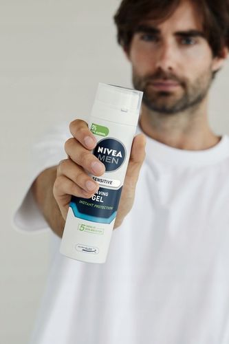 NIVEA MEN Sensitive Żel do golenia łagodzący delikatny 200ml x 3 szt na Arena.pl