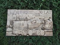 Obraz  drewniany prezent jubileusz firmy 20 30 40 lat betoniarka transport